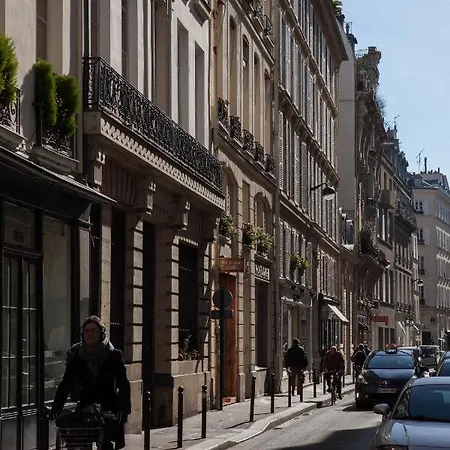 Rue De Varenne Ii By Onefinestay