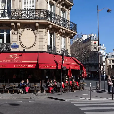 Rue De Varenne Ii By Onefinestay